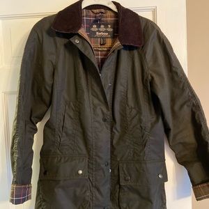 Women’s Classic Waxed Barbour Jacket - size US 2